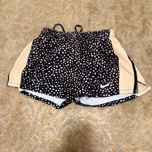 Nike size girls large running shorts